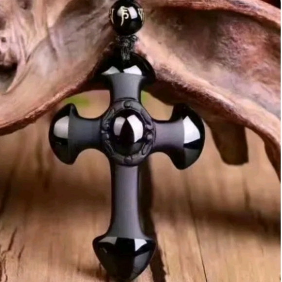 Natural crystal black obsidian cross necklace Amulet pendant with chain - Picture 2 of 10